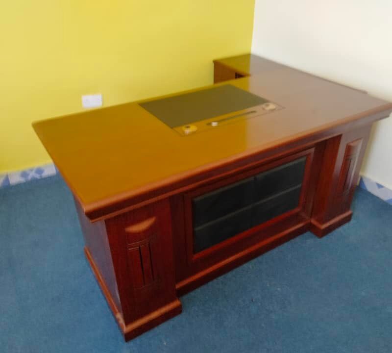 1600mm executive desk