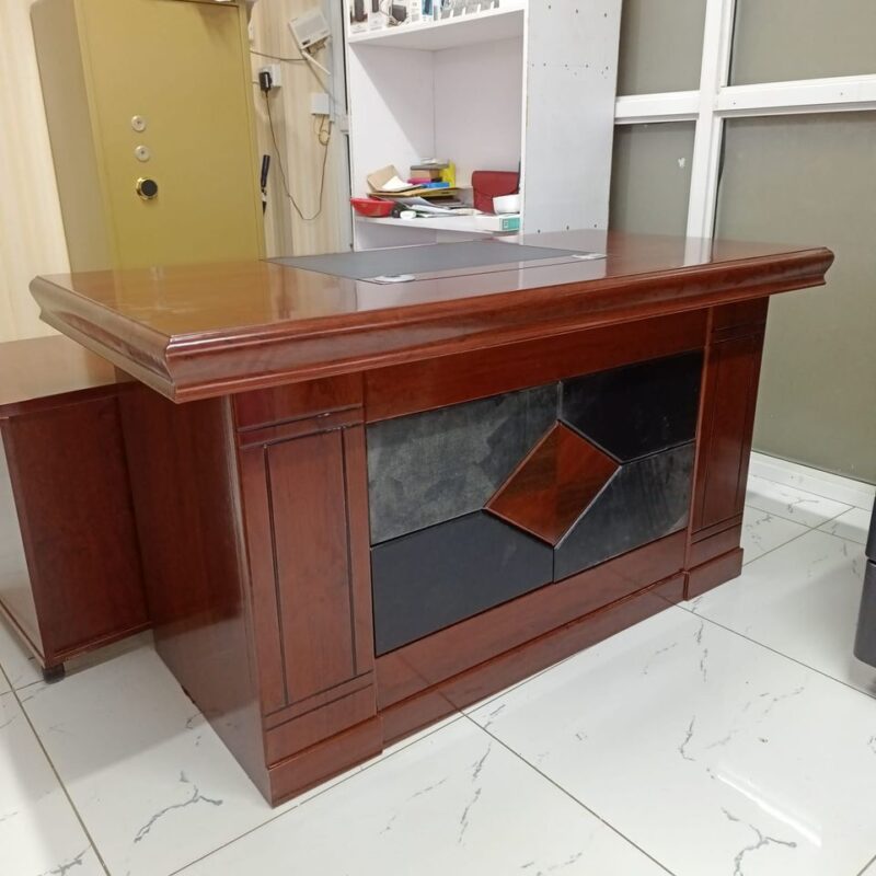 1400mm EXECUTIVE OFFICE DESK