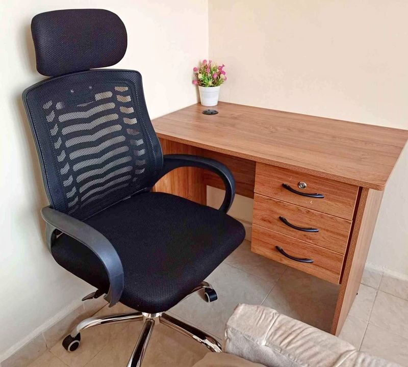Desk & Chair Combo