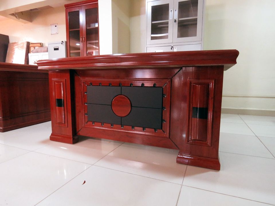 1.8 meters executive office table - Image 2