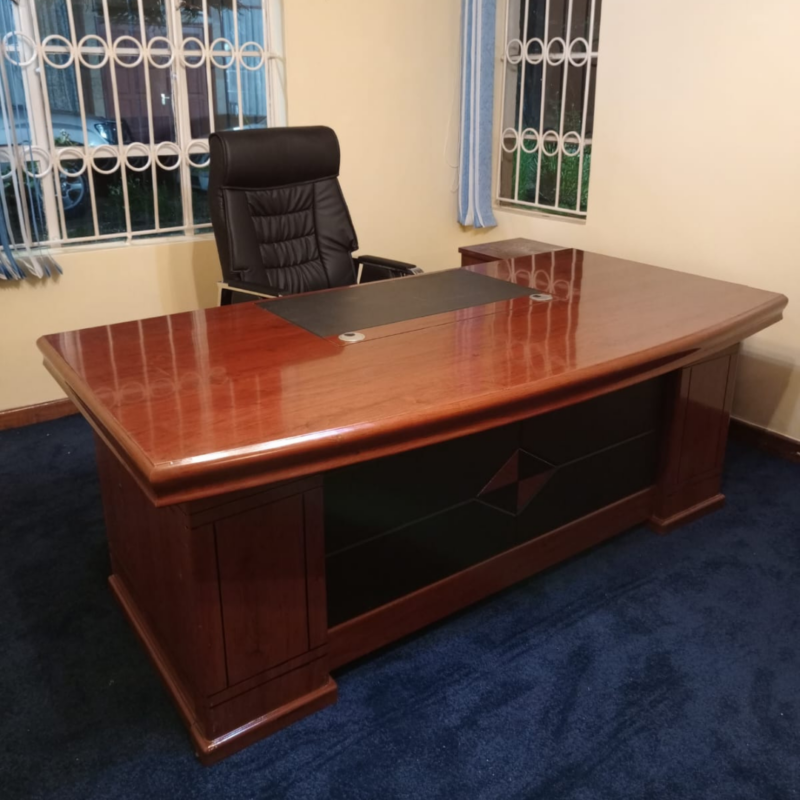 FCK manger's desk