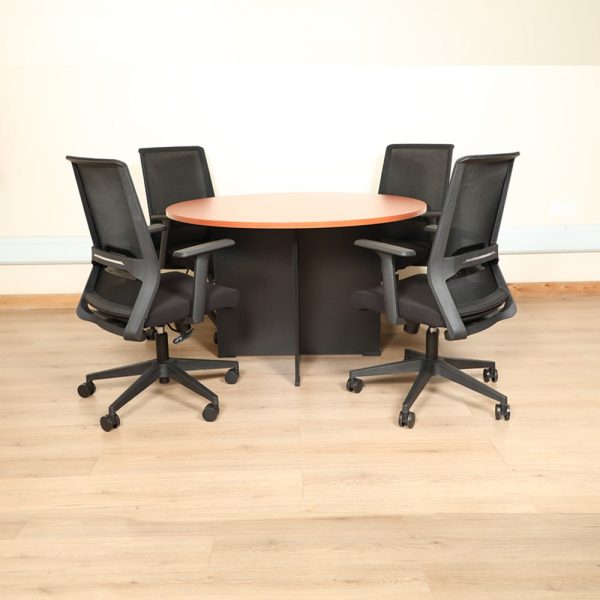 Round Table