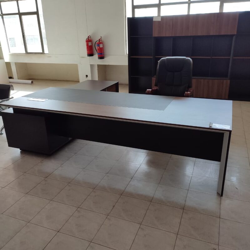 3.0M Executive conference table