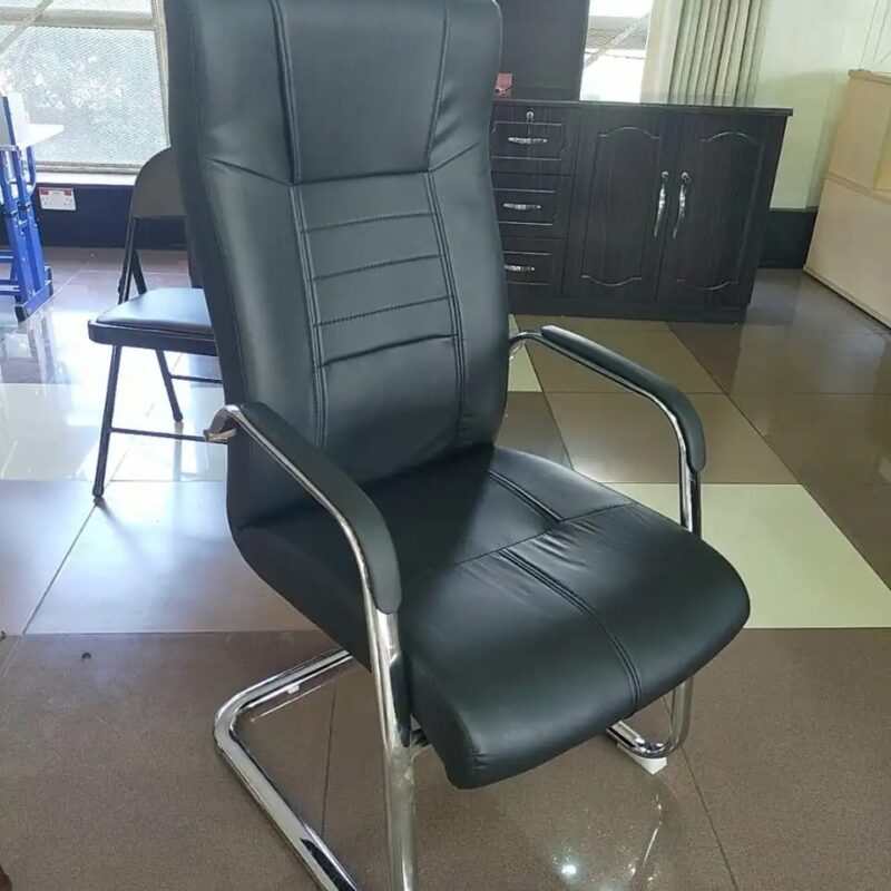 Executive visitor's seat