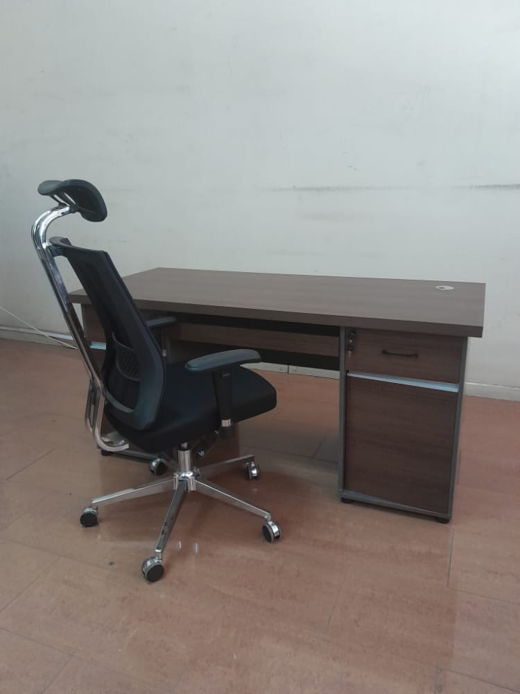 1.4 Meters executive desk| Imported - Image 6