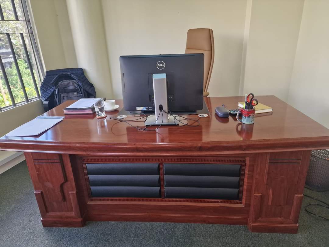 1.8 meters executive office desk - Image 3