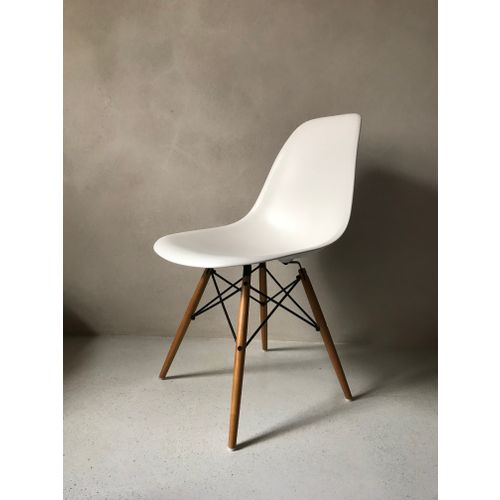 Generic Brand New Eames Chairs - Image 7