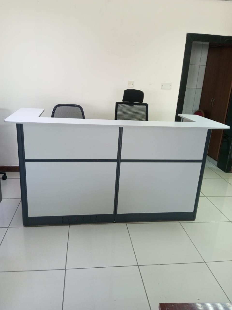2 Meters Modern Design Office Front Reception Desk