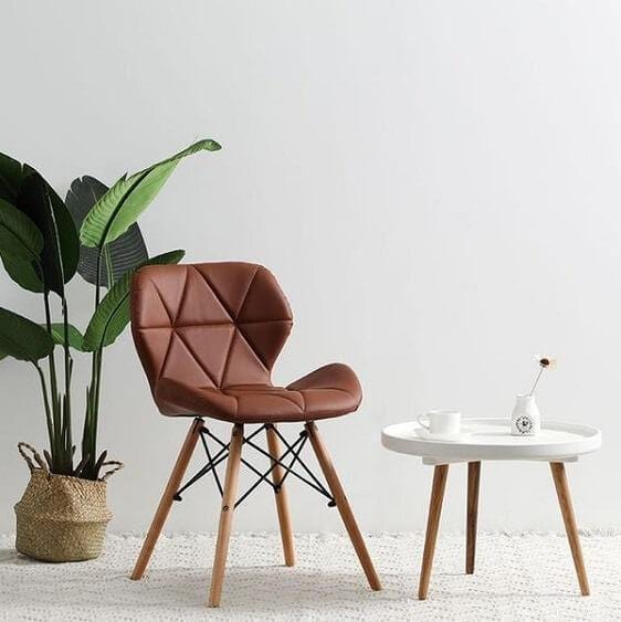 Nordic Butterfly Leatherette Eames seat