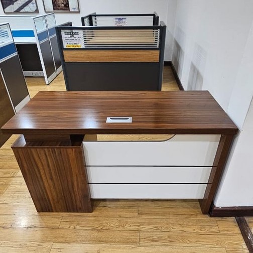 1400mm Executive Office Desk with Built in Storage